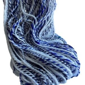 Hand spun yarn, fauxcashmere, bio nylon and sari silk in Delft blue colors.