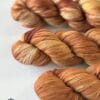 Handgeverfd Merino/Nylon garen "I like my sugar with coffee and cream".