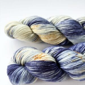 Hand geverfd merino garen. 'Prins carnaval'.