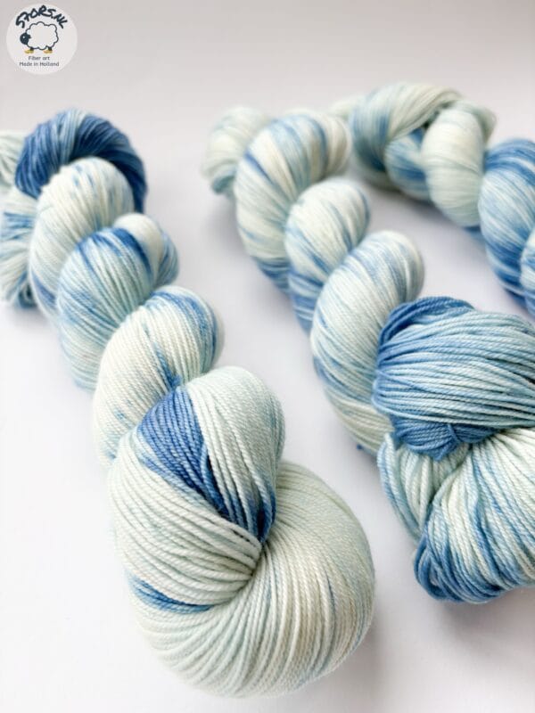Delft 2 - Handgeverfd merino garen