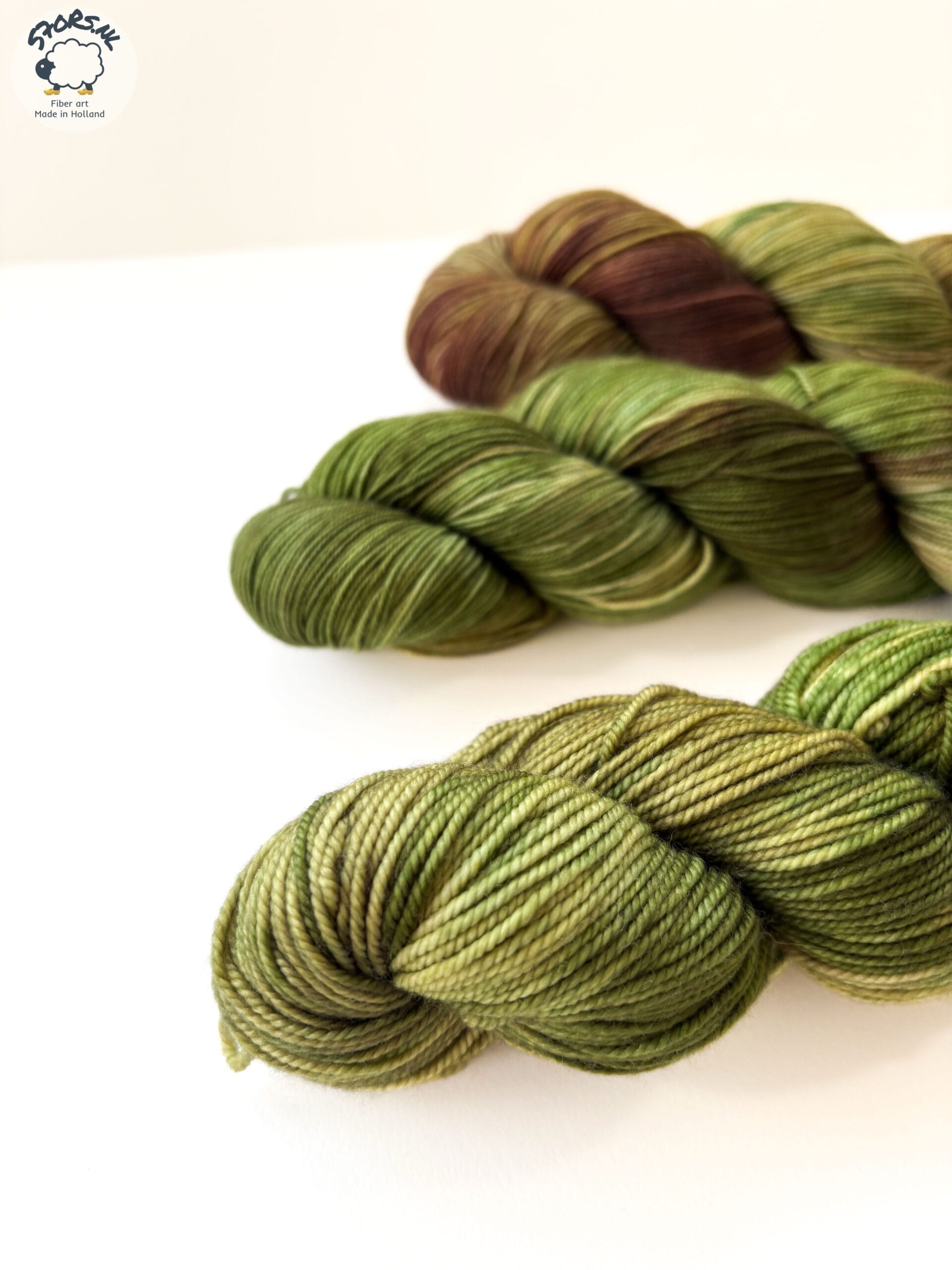 5E2234BE-4672-4410-804F-245F6FD3BDA8 Avocadosoep – zachtgroen merino sok- of DK-garen