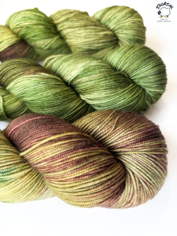 96B91D51-76B1-4AD1-B26B-89445087877E Avocadosoep – zachtgroen merino sok- of DK-garen